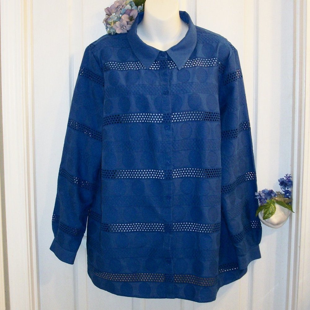SUSAN GRAVER 18W Cobalt Blue Perforated Button Down Shirt